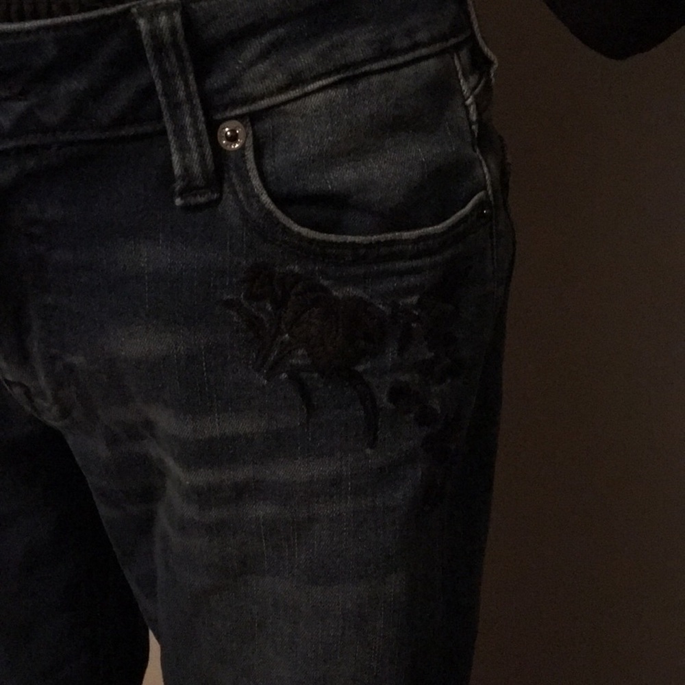 Embroidered jeans - Picture 3 of 7